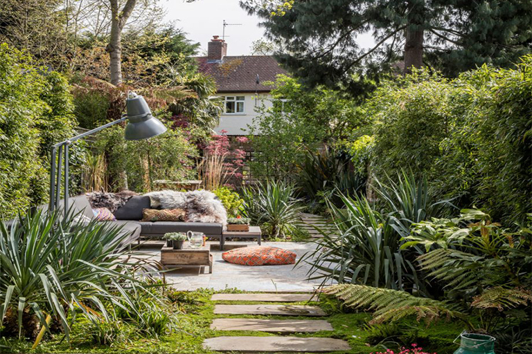 戶外客廳設(shè)計(jì)–如何在植物花園中創(chuàng)造完美的生活空間（上）