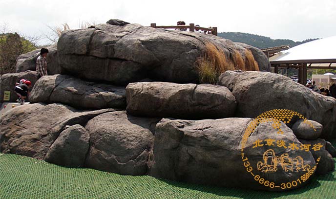 塑石假山.jpg 塑石假山