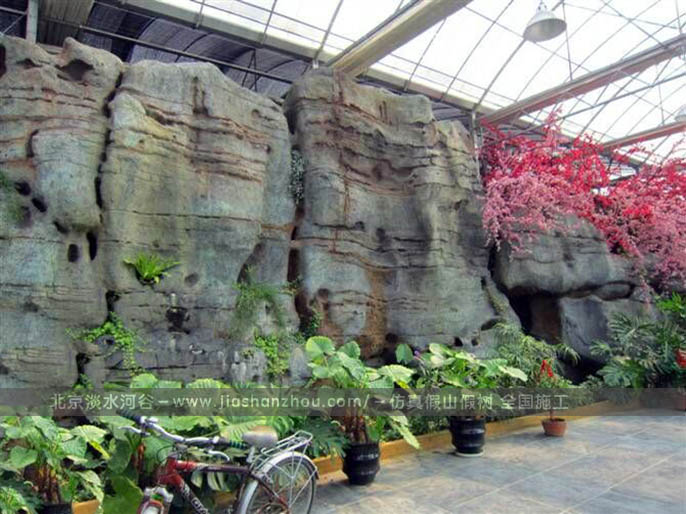 塑石假山.jpg 塑石假山