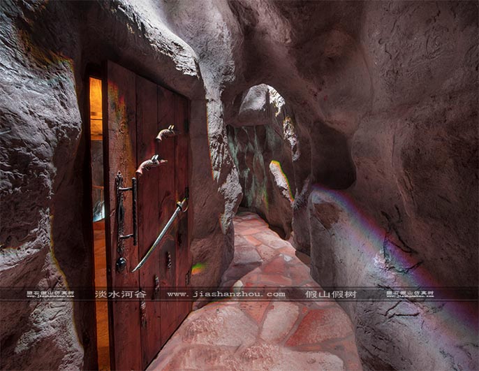 主題山洞酒店.jpg 主題山洞酒店