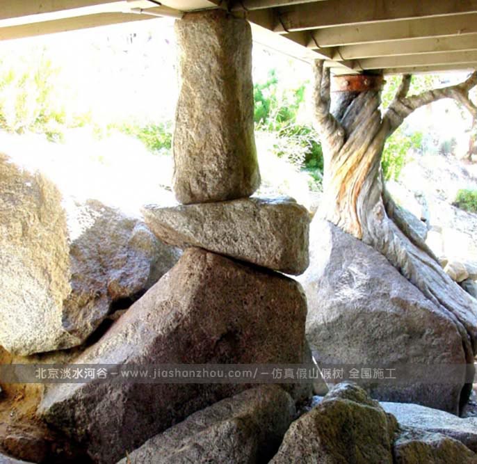 水泥假山.jpg 水泥假山