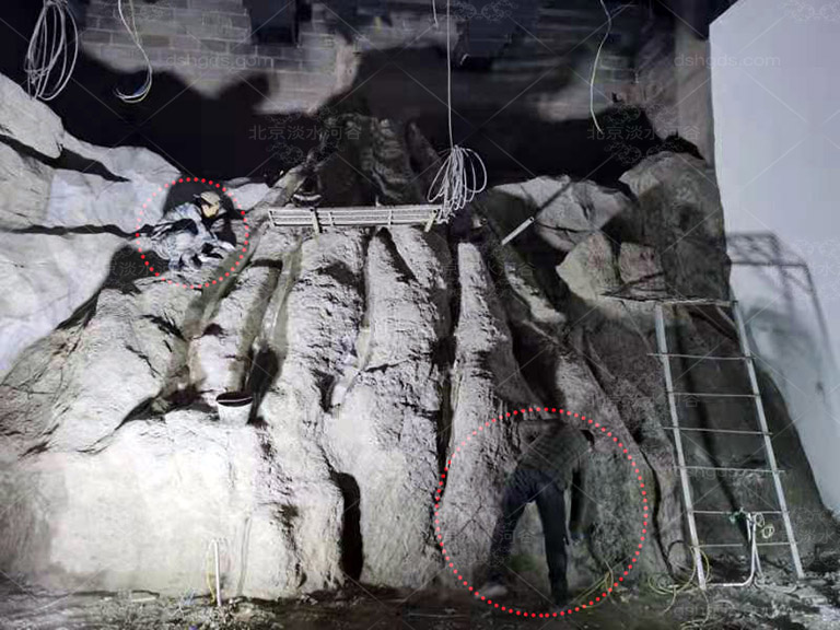 水泥假山價格.jpeg 水泥假山價格