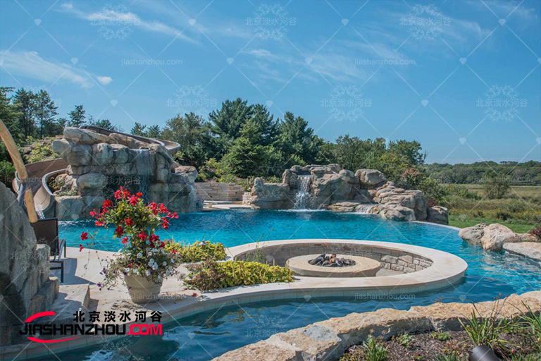 仿真假山水景.jpg 仿真假山水景