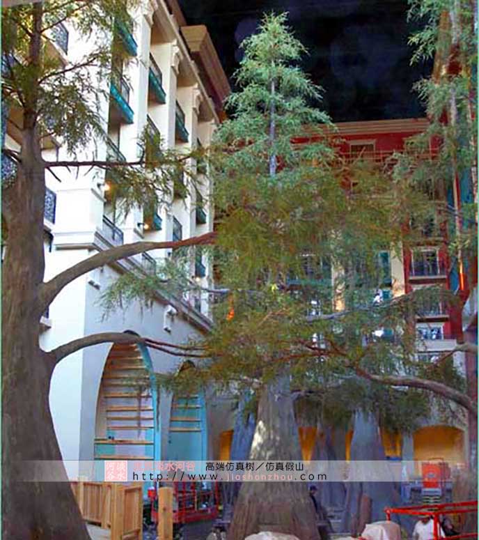 仿真大松樹.jpg 仿真大松樹