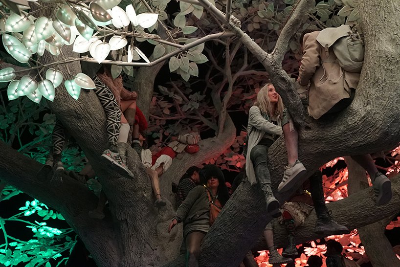 人工樹(shù).jpg 人工樹(shù)