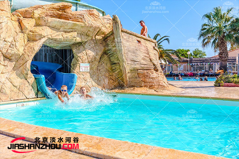 塑石假山.jpg 塑石假山