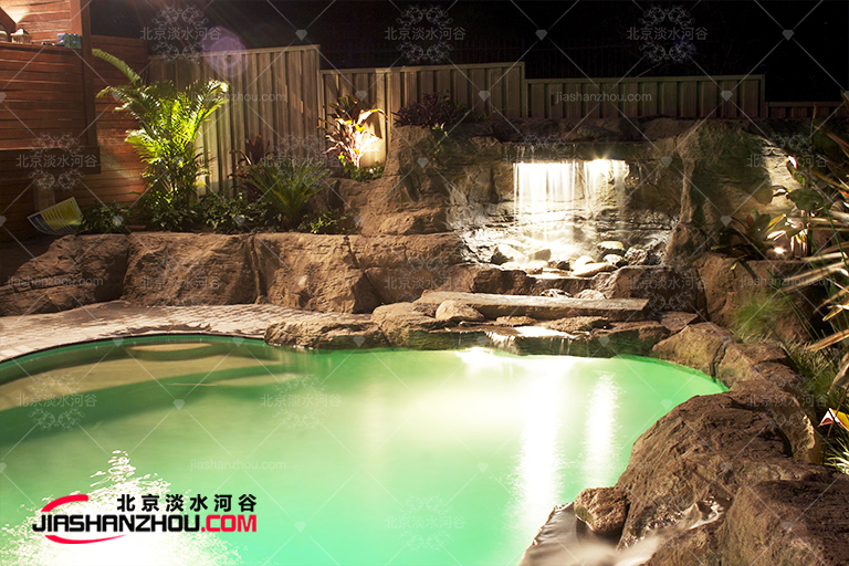 塑石假山.jpg 塑石假山