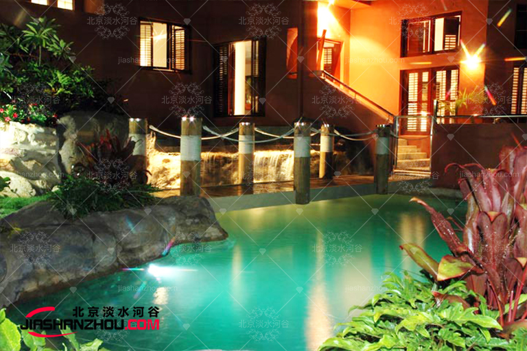 塑石假山.jpg 塑石假山