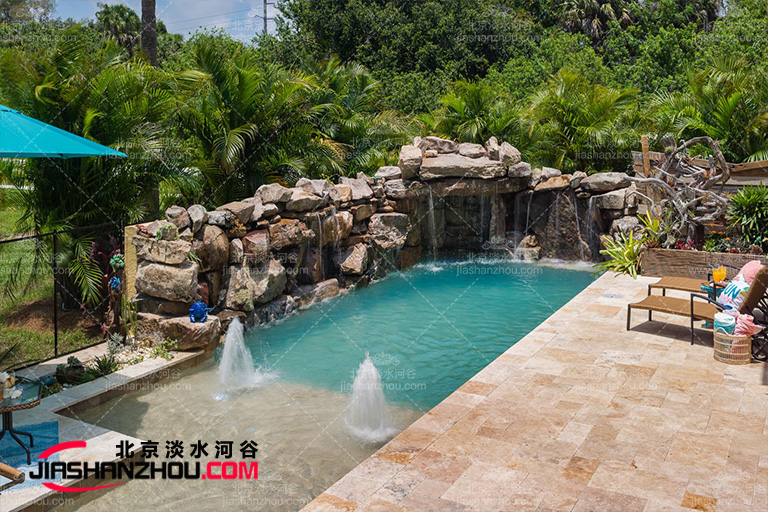 塑石假山.jpg 塑石假山