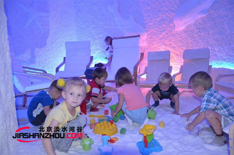 巖洞餐廳.jpg 巖洞餐廳