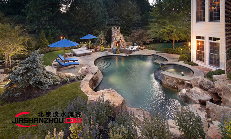 塑石假山.jpg 塑石假山