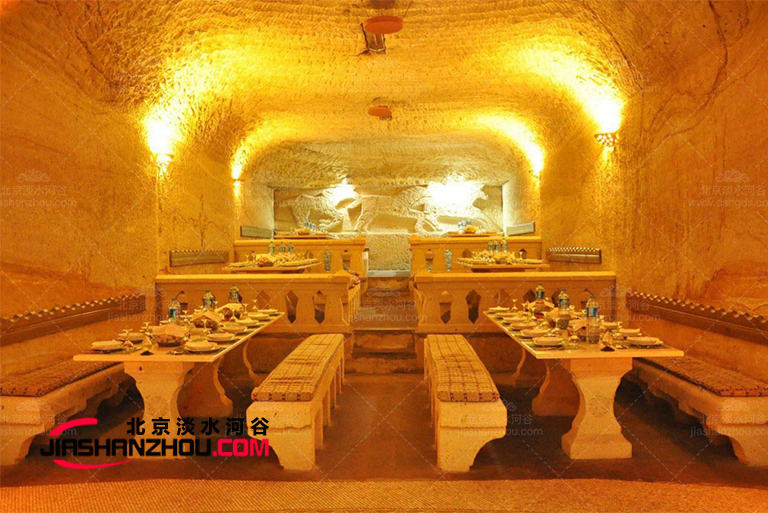 洞穴餐廳.jpg 洞穴餐廳