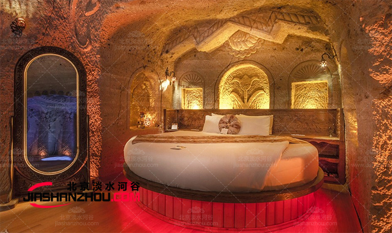 巖洞餐廳.jpg 巖洞餐廳