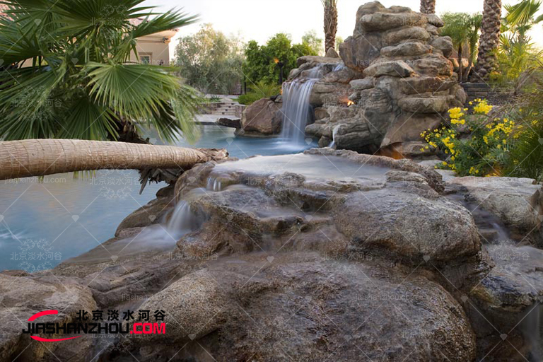 塑石假山.jpg 塑石假山