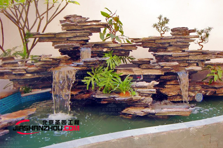 塑石假山.jpg 塑石假山