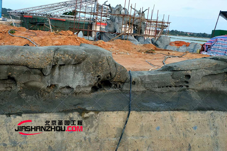 塑石假山.jpg 塑石假山