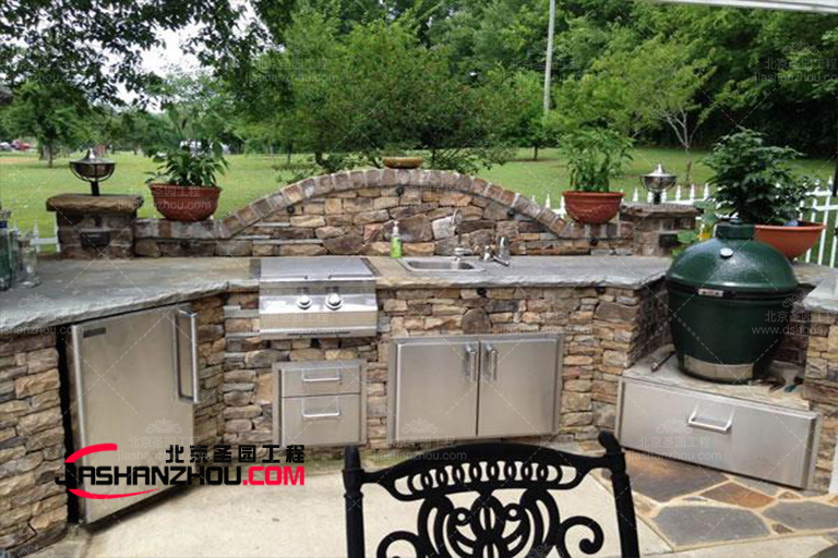 塑石假山.jpg 塑石假山