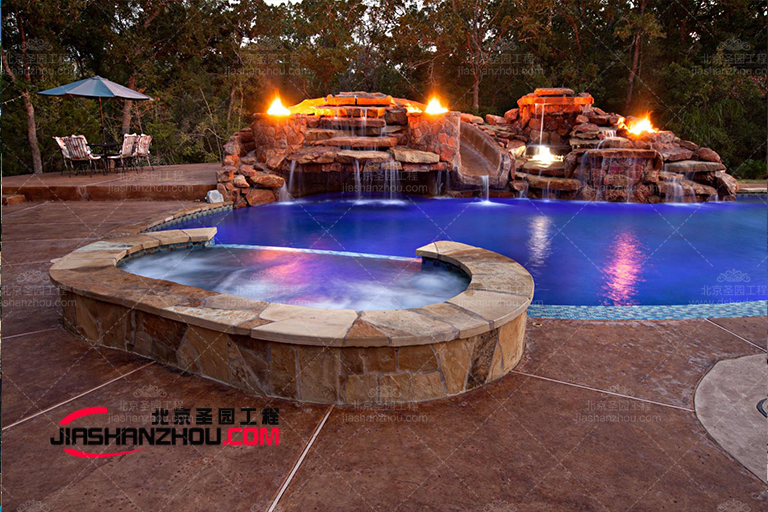 塑石假山水池.jpg 塑石假山水池