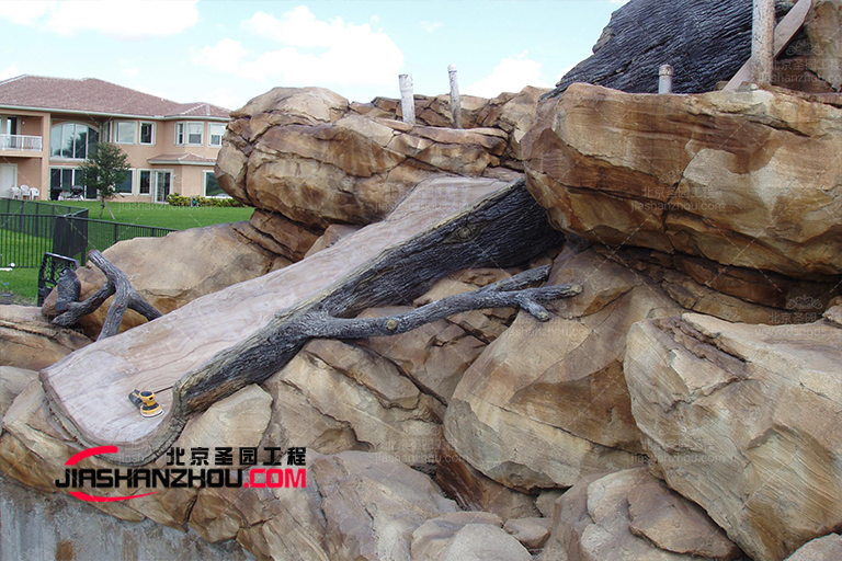 塑石假山.jpg 塑石假山