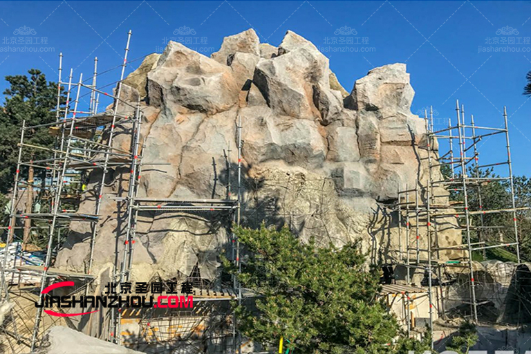 塑石假山.jpg 塑石假山