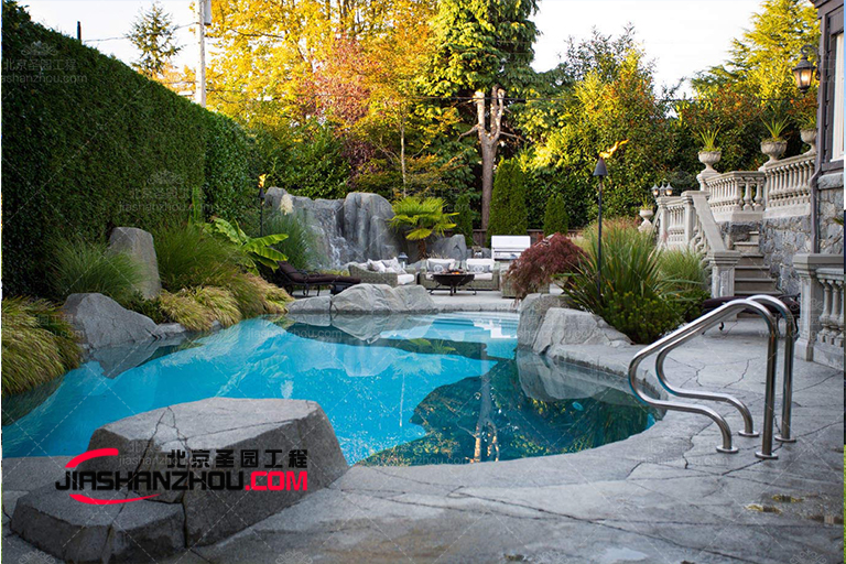 塑石假山.jpg 塑石假山