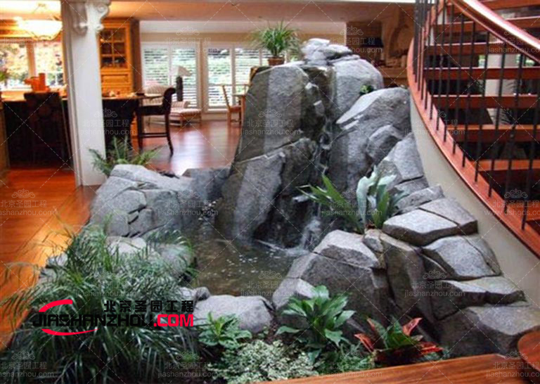 水泥假山.jpg 水泥假山.jpg