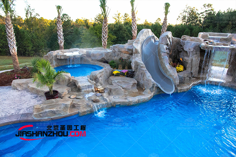仿真假山水池.jpg