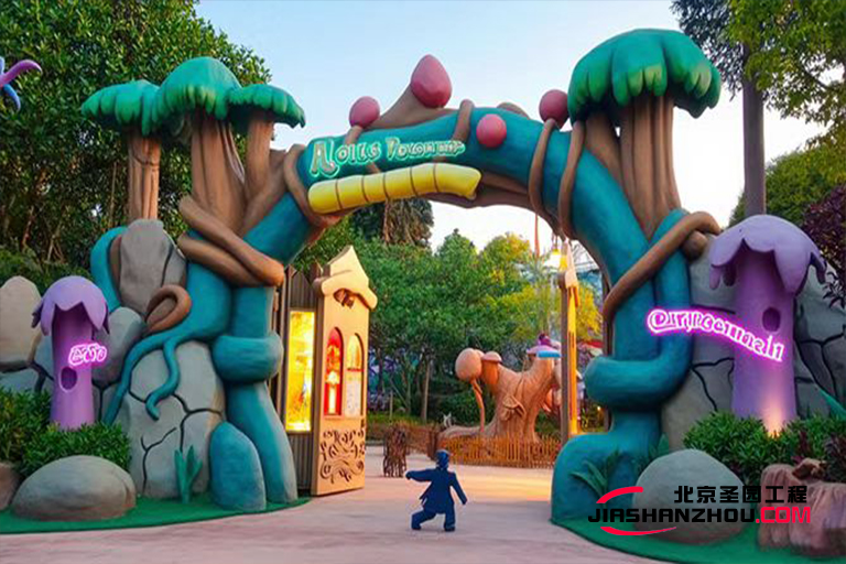 仿真樹大門.jpg 仿真樹大門.jpg