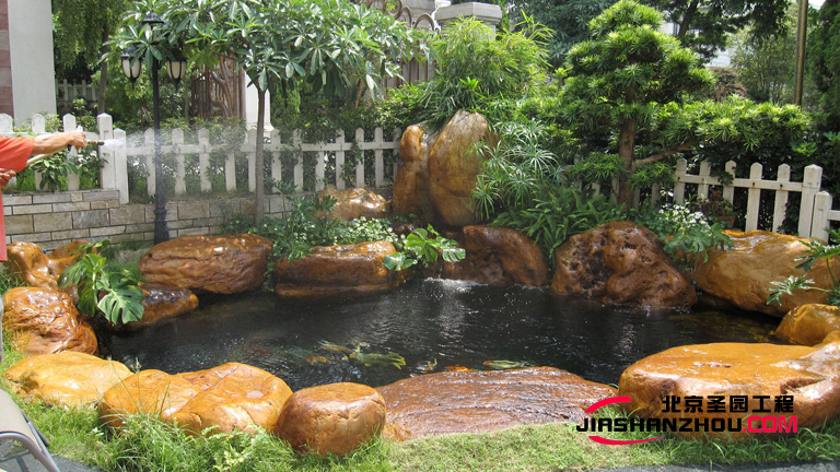 黃蠟石假山